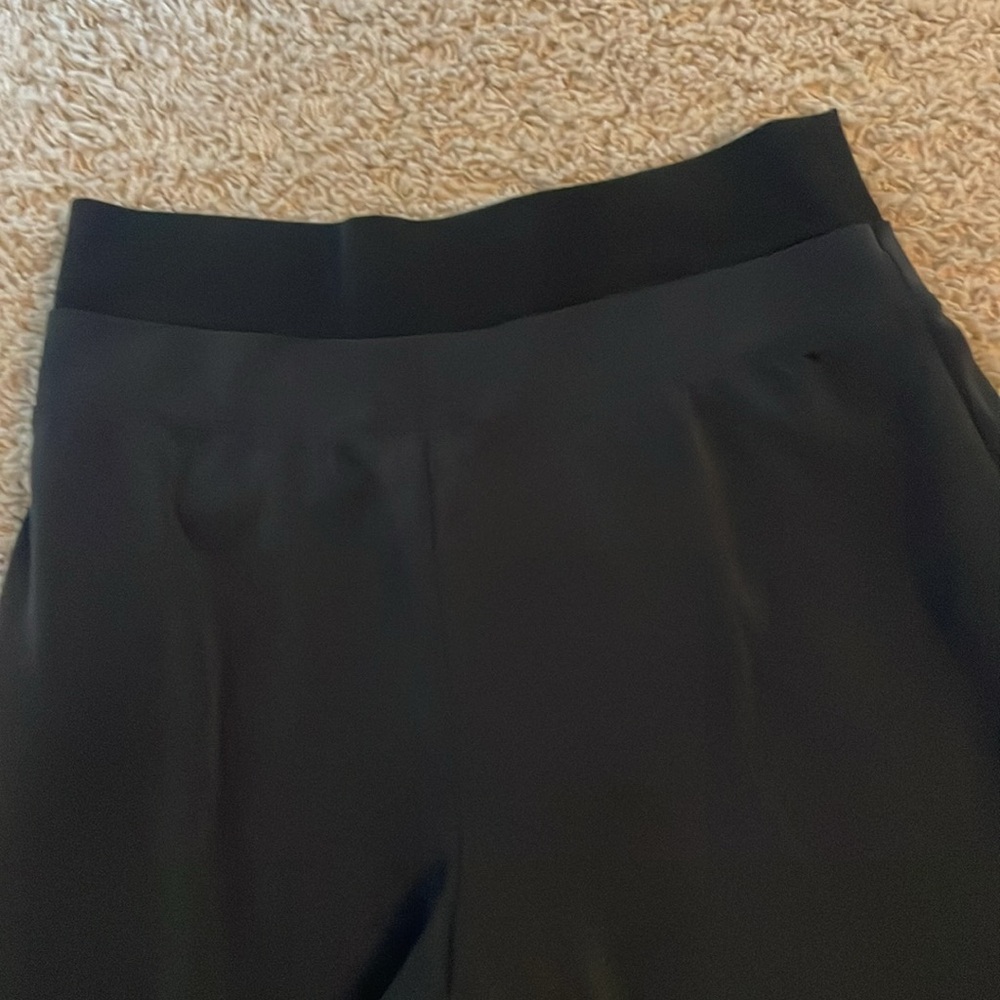 Athleta women’s wide leg sweatpants with double waste band. - Picture 3 of 3